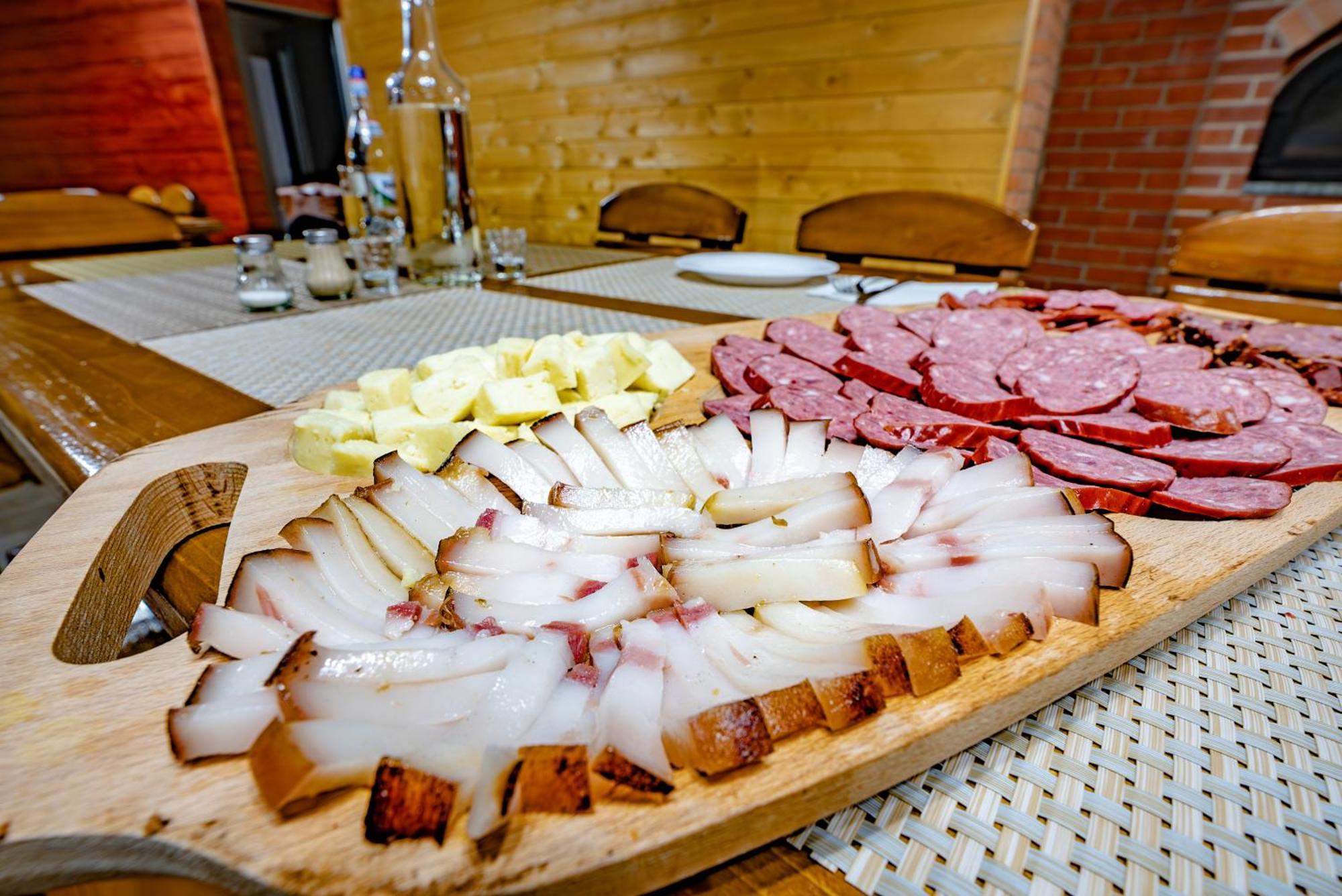 Bed and Breakfast Casa Izvorul Negru Мойсей Экстерьер фото