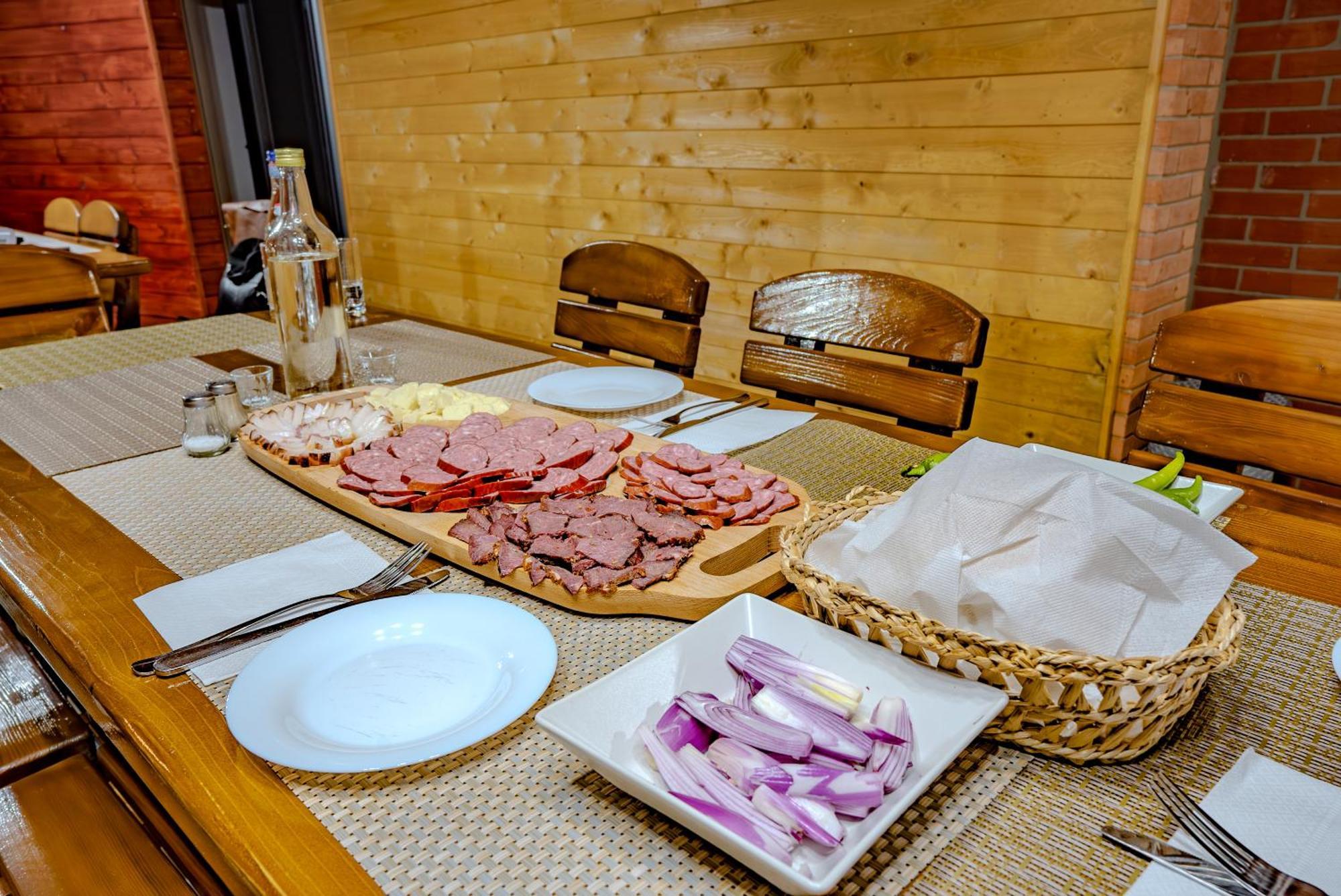 Bed and Breakfast Casa Izvorul Negru Мойсей Экстерьер фото